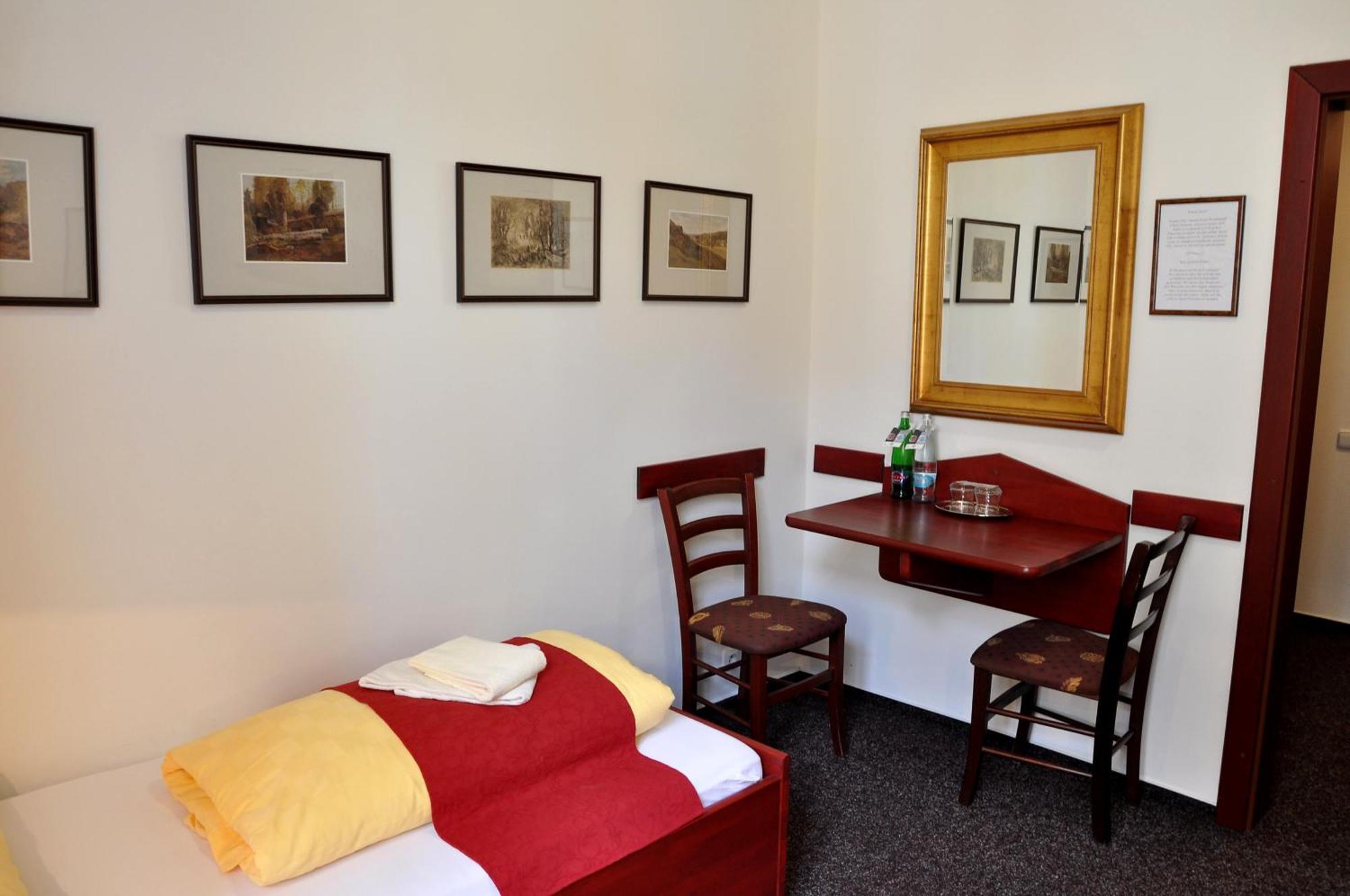 Hotel Císař Ferdinand Loket Quarto foto
