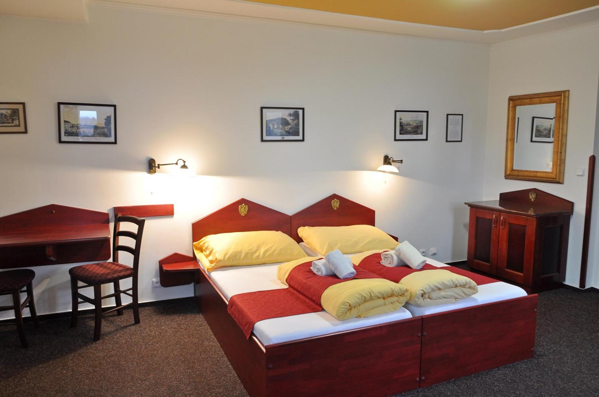 Hotel Císař Ferdinand Loket Quarto foto